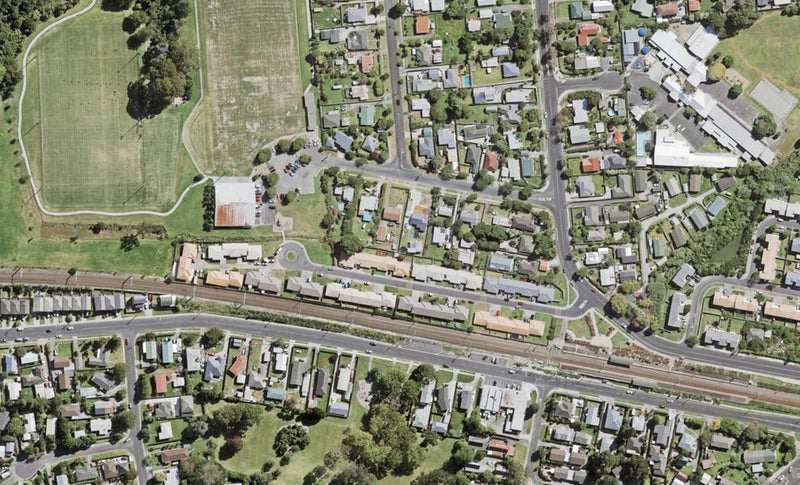 7/8 Robertson Road, Ranui, Auckland - Carousel 1