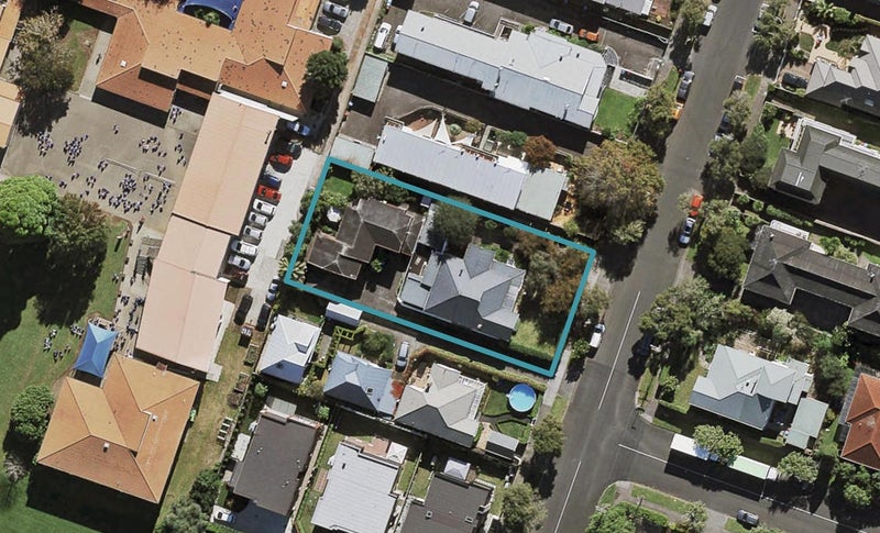 2/0 Armadale Road, Remuera, Auckland - Carousel 1