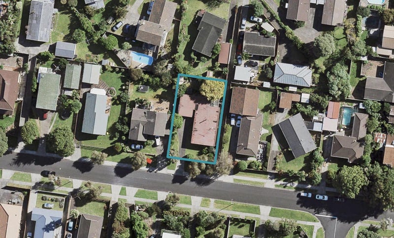 25 Waimai Avenue, Weymouth, Auckland - Carousel 1