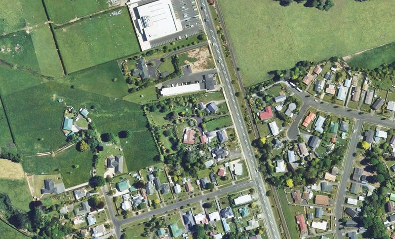 39 Broadway, Stratford - Carousel 1