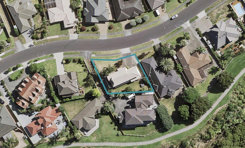 68 Glenross Drive, Wattle Downs, Auckland - Carousel 1