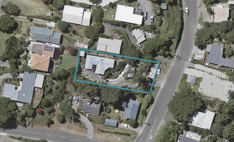 43 Renown Road, Raumati South, Paraparaumu - Carousel 1