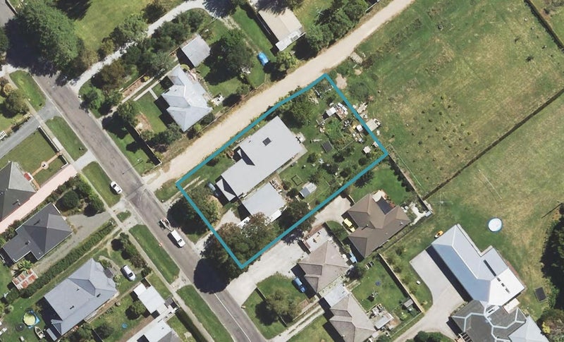15 Oswald Street, Mangapapa, Gisborne - Carousel 1