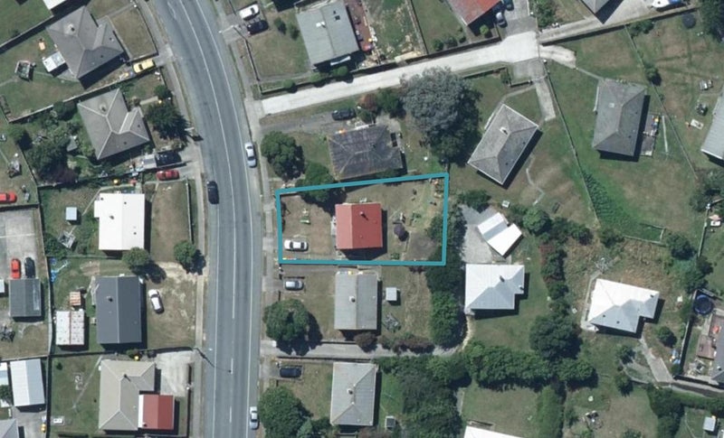 348 Warspite Avenue, Waitangirua, Porirua - Carousel 1
