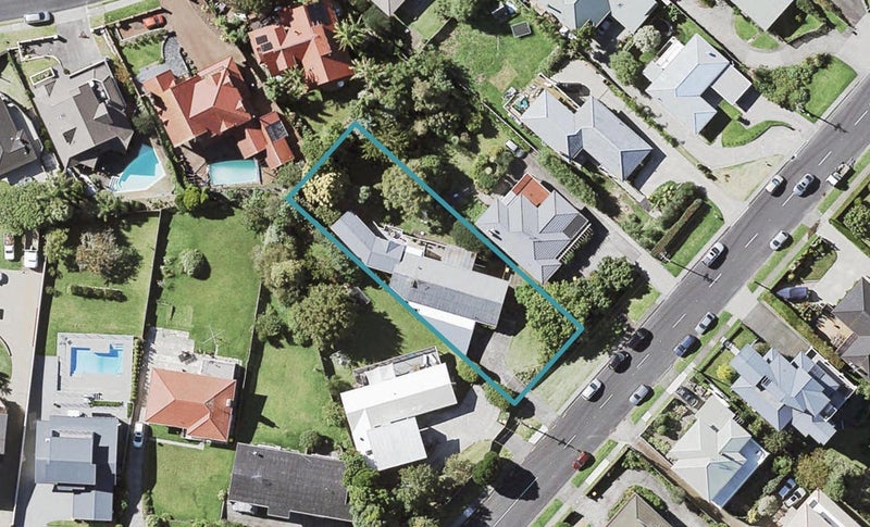 38 Mellons Bay Road, Mellons Bay, Auckland - Carousel 1