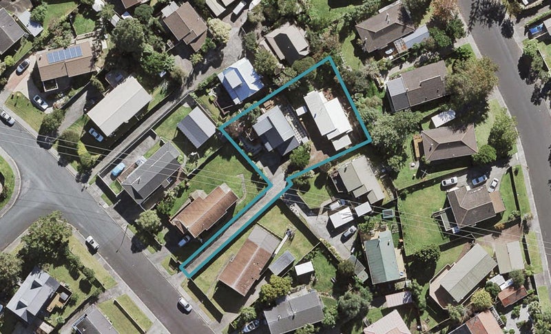 1/15 Hale Crescent, Bayview, Auckland - Carousel 1