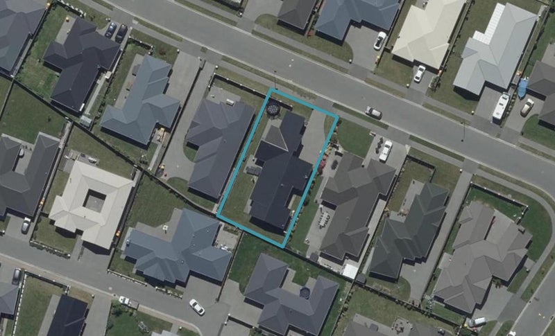 24 Davaar Crescent, Broomfield, Christchurch - Carousel 1