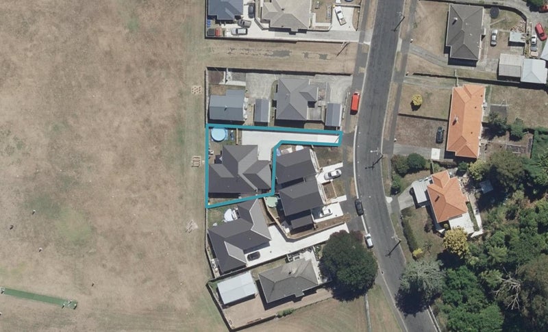 13 Churchill Avenue, Maeroa, Hamilton - Carousel 1