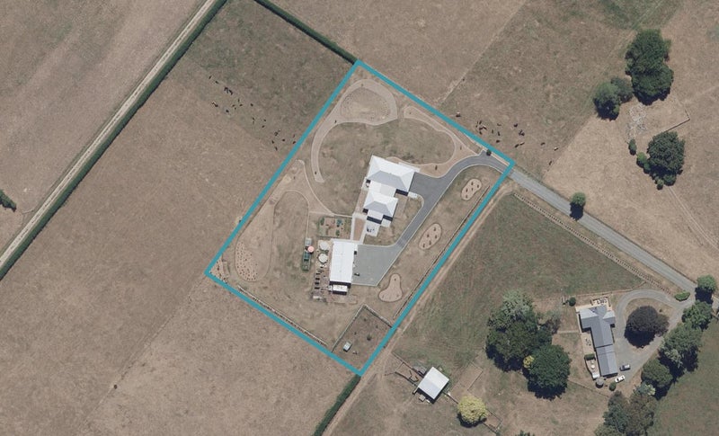 59D Woodside Road, Matangi, Hamilton - Carousel 1