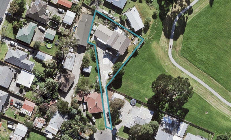 22 Martin Place, Kelston, Auckland - Carousel 1