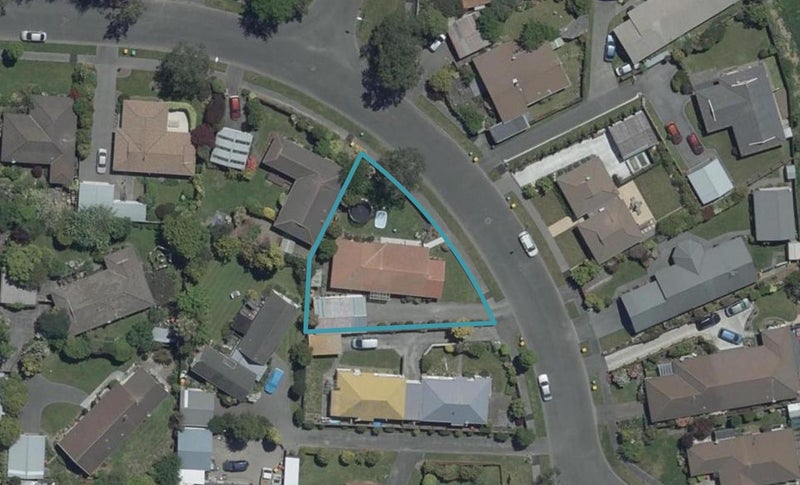 12 Mulberry Place, Redwood, Christchurch - Carousel 1