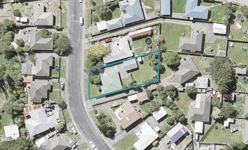 101 Wood Street, Wainuiomata, Lower Hutt - Carousel 1