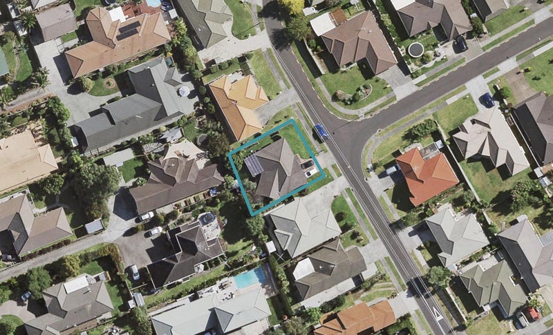 8A Norman Close, The Gardens, Auckland - Carousel 1