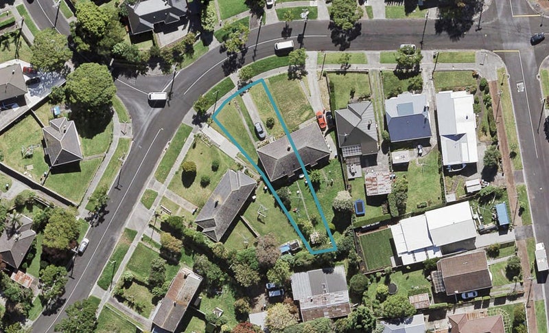 43 Fontenoy Street, Mount Albert, Auckland - Carousel 1