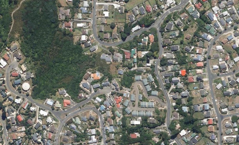 8C VIEW RD, Titahi Bay, Porirua - Carousel 1