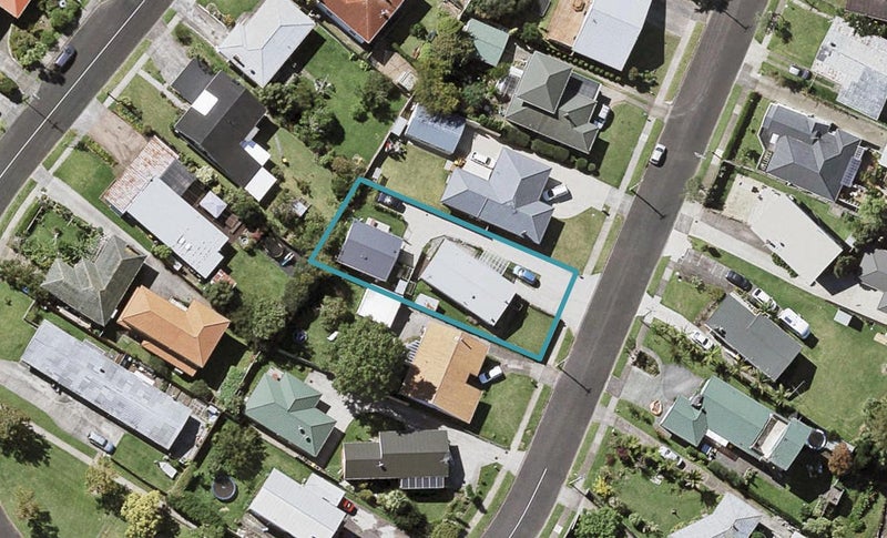 69 Tiraumea Drive, Pakuranga, Auckland - Carousel 1