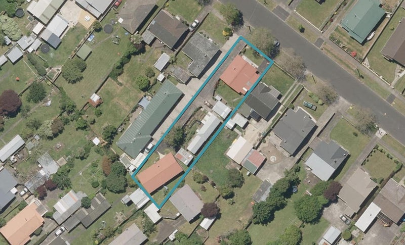 16A Hakeke Street, Whanganui East, Whanganui - Carousel 1