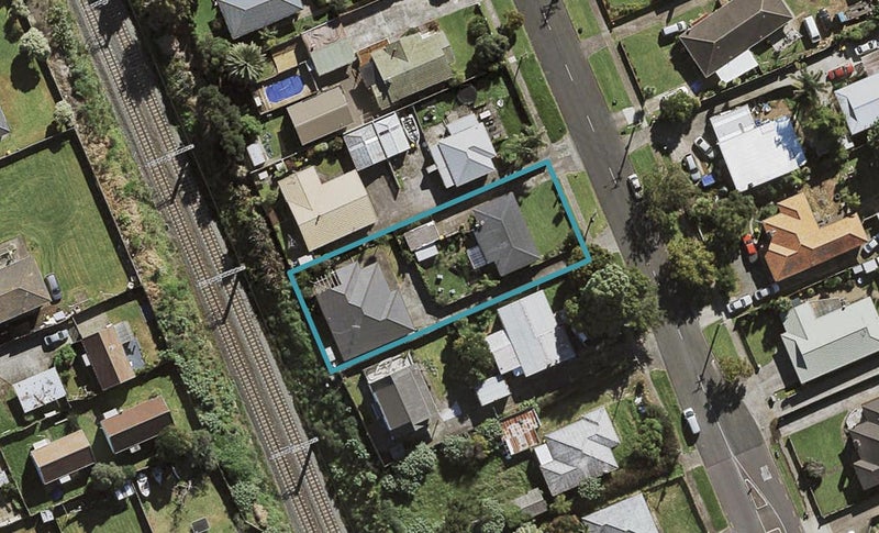 2/32 Cambridge Terrace, Papatoetoe, Auckland - Carousel 1