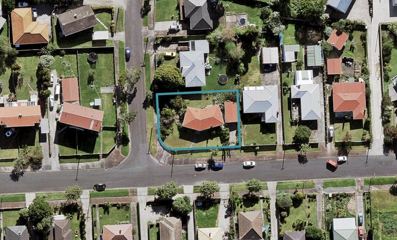 12 Holbrook Street, Avondale, Auckland - Carousel 1