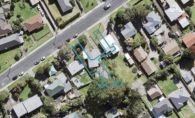 4/5 Lancaster Road, Beach Haven, Auckland - Carousel 1