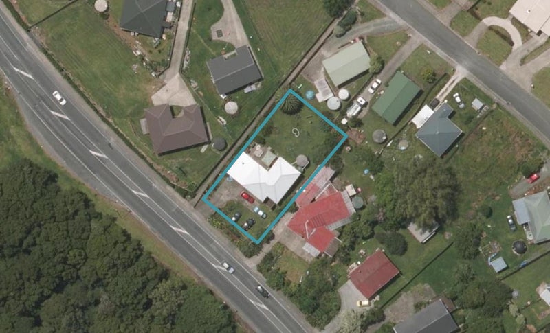 1896 State Highway 1, Kaiwaka - Carousel 1