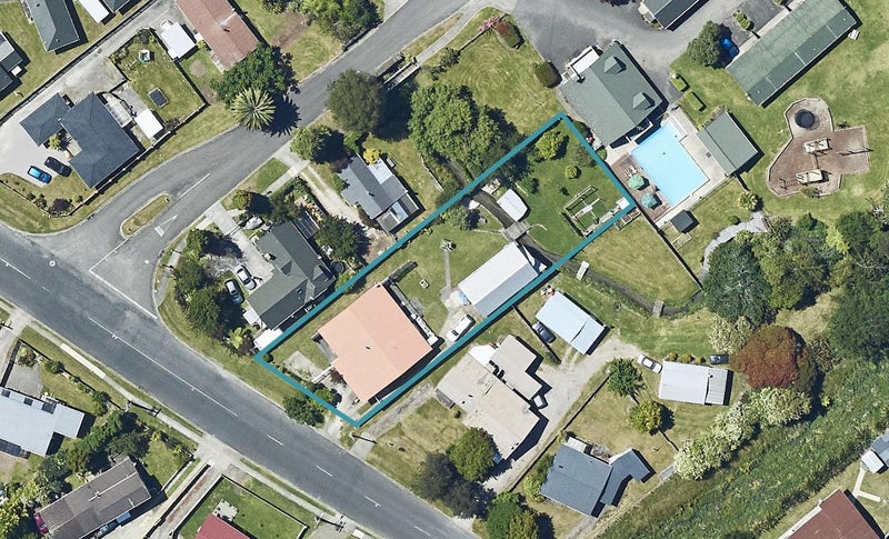 17 Robinson Avenue, Holdens Bay, Rotorua - Carousel 1