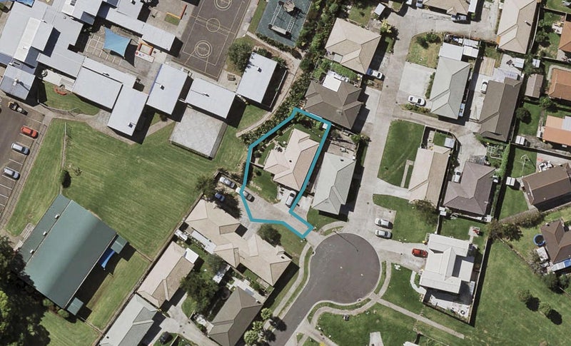 16 Serenity Place, Otara, Auckland - Carousel 1