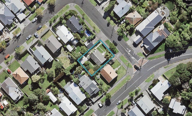 56 Warnock Street, Westmere, Auckland - Carousel 1