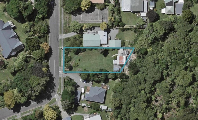 5 Kauri Road, Waikanae - Carousel 1
