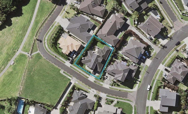 3 Kenley Heights, Flat Bush, Auckland - Carousel 1
