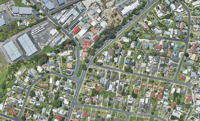 2 Baycroft Avenue, Parkvale, Tauranga - Carousel 1