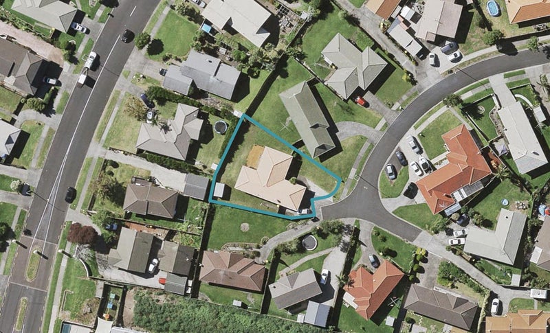 11 Tullis Place, Burswood, Auckland - Carousel 1