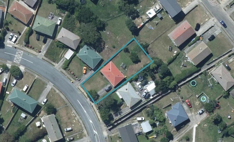 25 Kalingo Street, Waitangirua, Porirua - Carousel 1