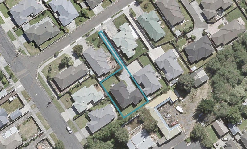 1A Louis Street, Trentham, Upper Hutt - Carousel 1