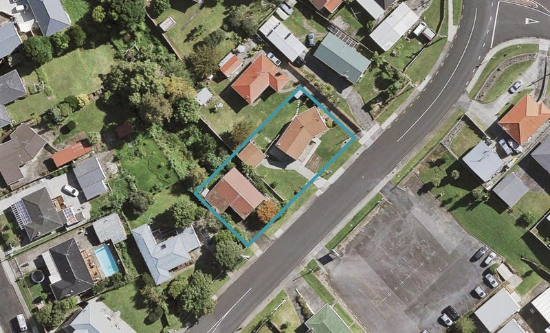 1/56 Rogers Road, Manurewa, Auckland - Carousel 1