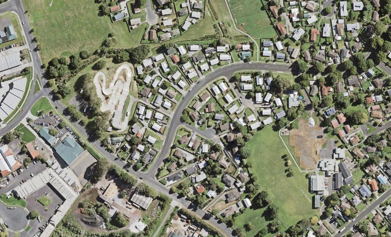 13 Ariki Place, Red Hill, Papakura - Carousel 1