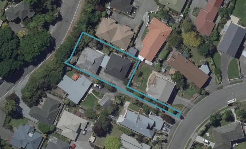 1/14 Glamis Place, Cashmere, Christchurch - Carousel 1