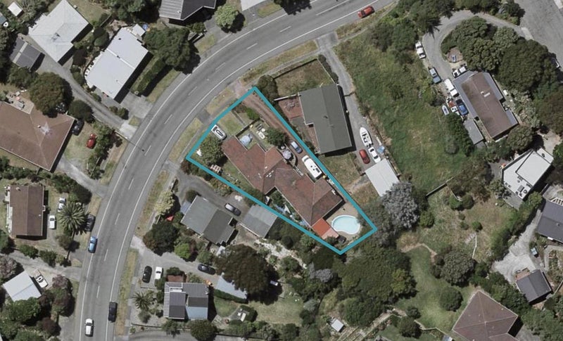 16 Weggery Drive, Waikanae Beach, Waikanae - Carousel 1