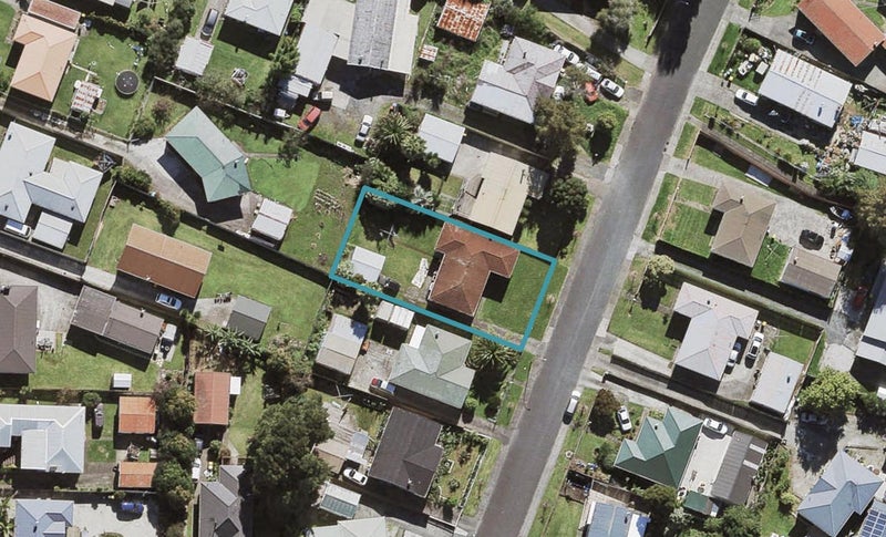 10 Kambalda Street, Mangere Bridge, Auckland - Carousel 1