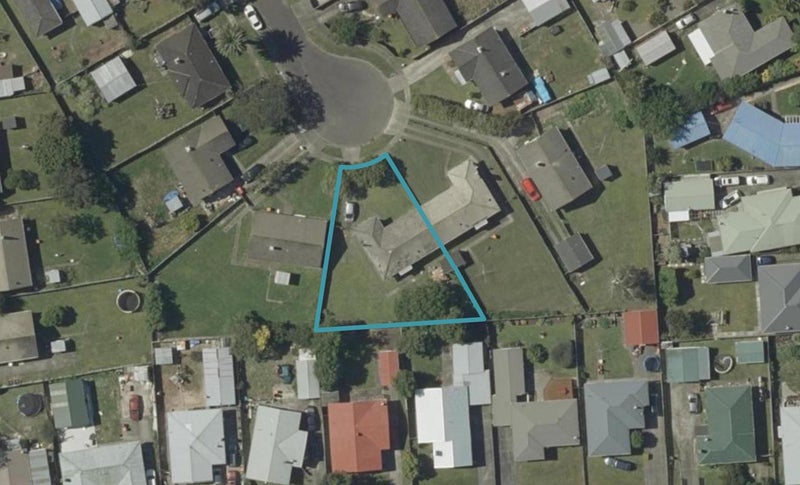 7 Heath Place, Awapuni, Palmerston North - Carousel 1