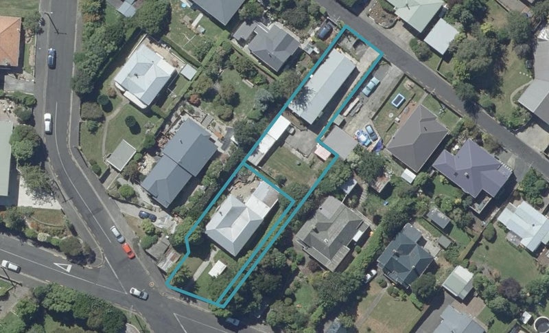 15 Ayr Street, Kaikorai, Dunedin - Carousel 1