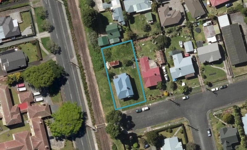 22 Dinniss Avenue, Regent, Whangarei - Carousel 1