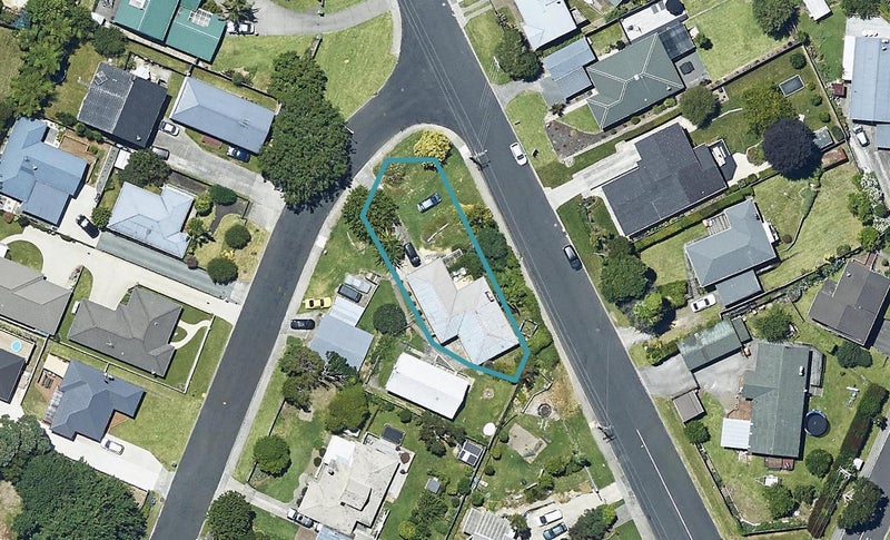 28 Church Street, Gate Pa, Tauranga - Carousel 1
