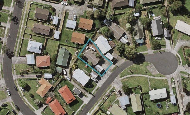 6 Dosina Place, Flat Bush, Auckland - Carousel 1