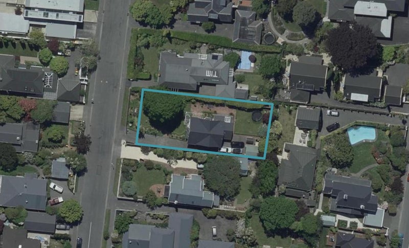 10 Waiwetu Street, Fendalton, Christchurch - Carousel 1