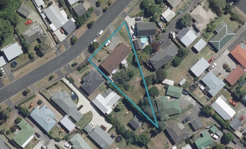 34B Tomin Road, Glenview, Hamilton - Carousel 1