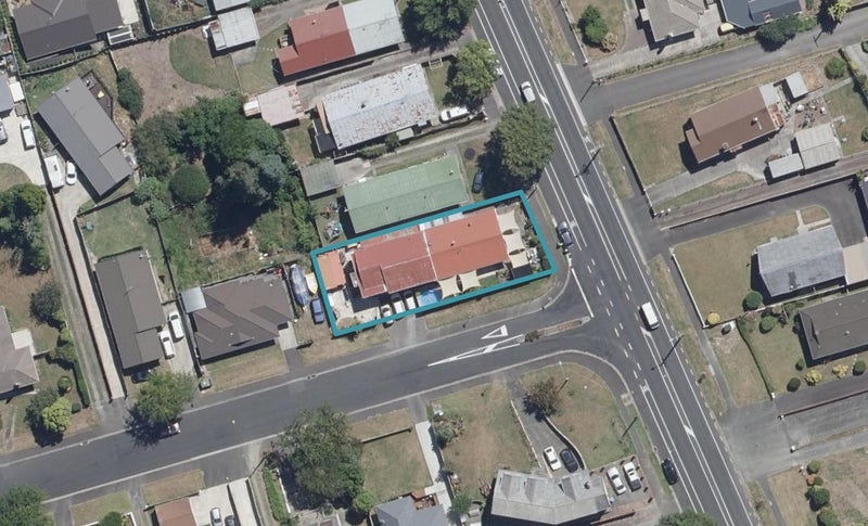 1135 Heaphy Terrace, Fairfield, Hamilton - Carousel 1
