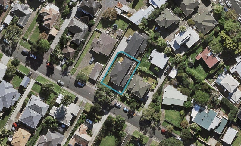 14 William Avenue, Greenlane, Auckland - Carousel 1
