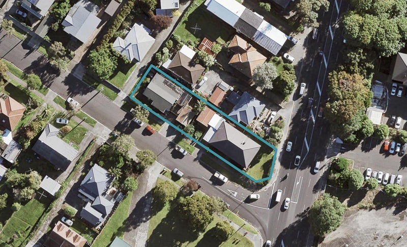 1529 Great North Road, Waterview, Auckland - Carousel 1