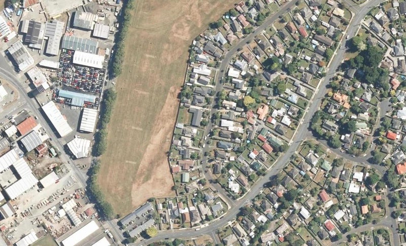 40/42 Mary Crescent, Elderslea, Upper Hutt - Carousel 1